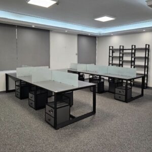 میز فلزی گروهی