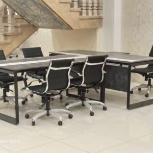 میز مدیریت و کنفرانس فلزی